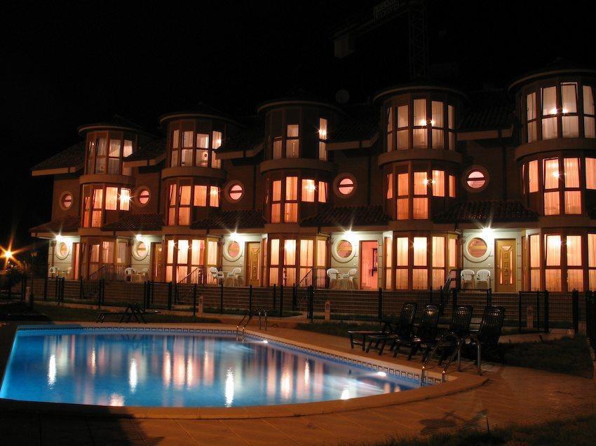 Apartamentos Quinto Sueno Ноха Екстер'єр фото